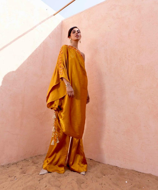 TALI one-shoulder kaftan & pants
