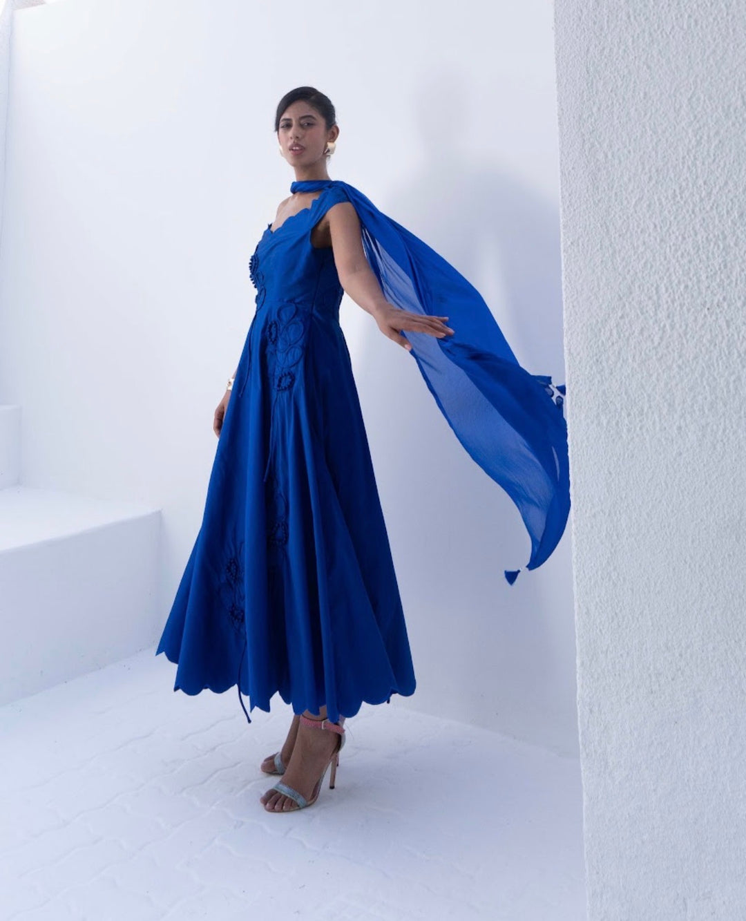 REMI Off-shoulder dress (indigo)