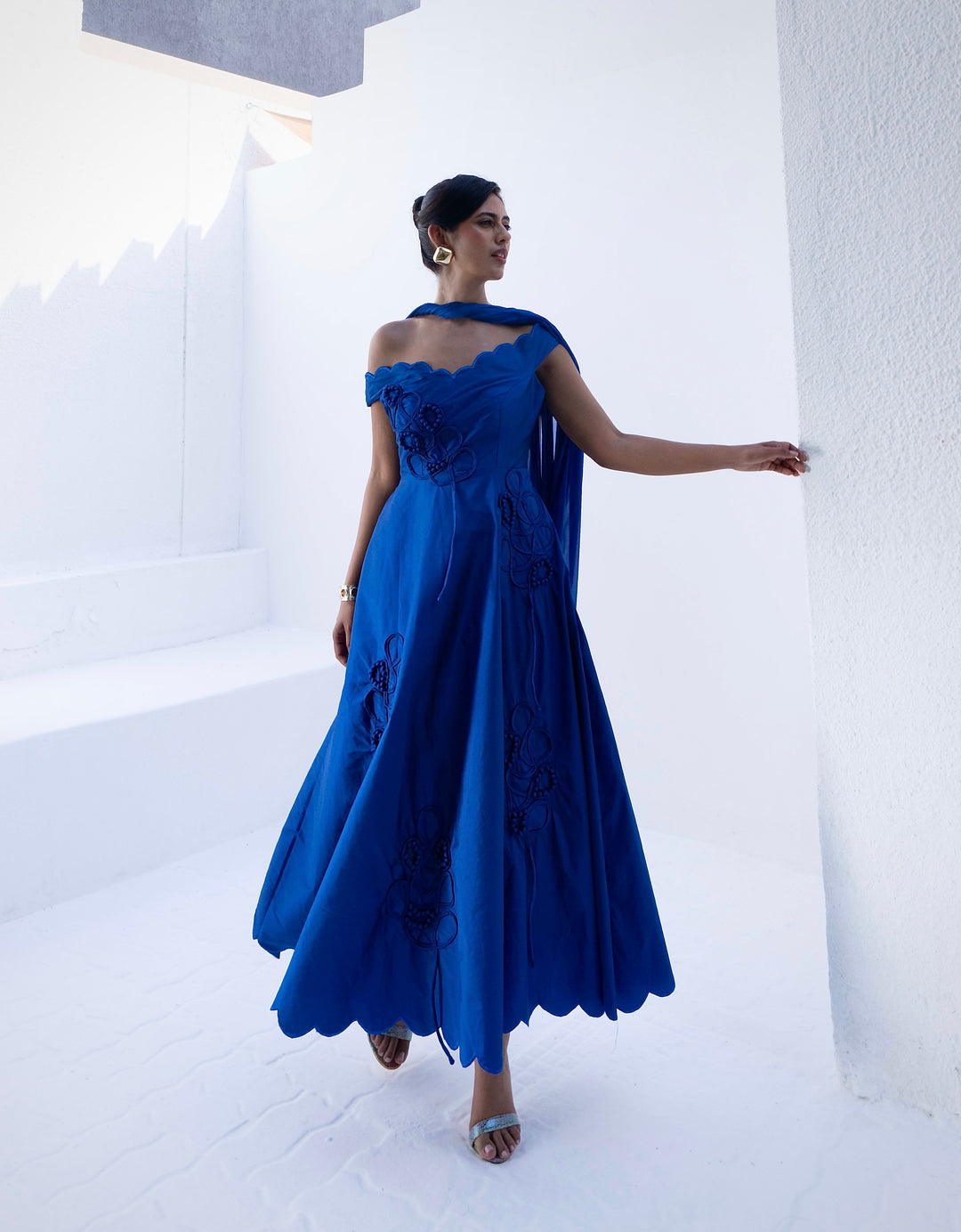 REMI Off-shoulder dress (indigo)