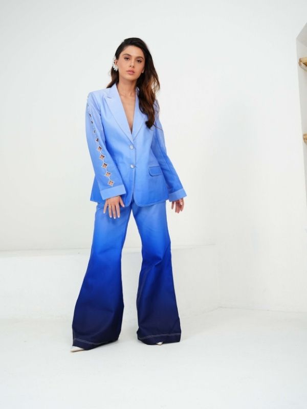 KOA Embroidered pantsuit