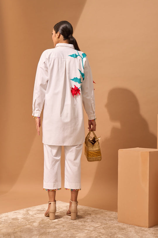 BOTANY 3D Appliqué Shirt